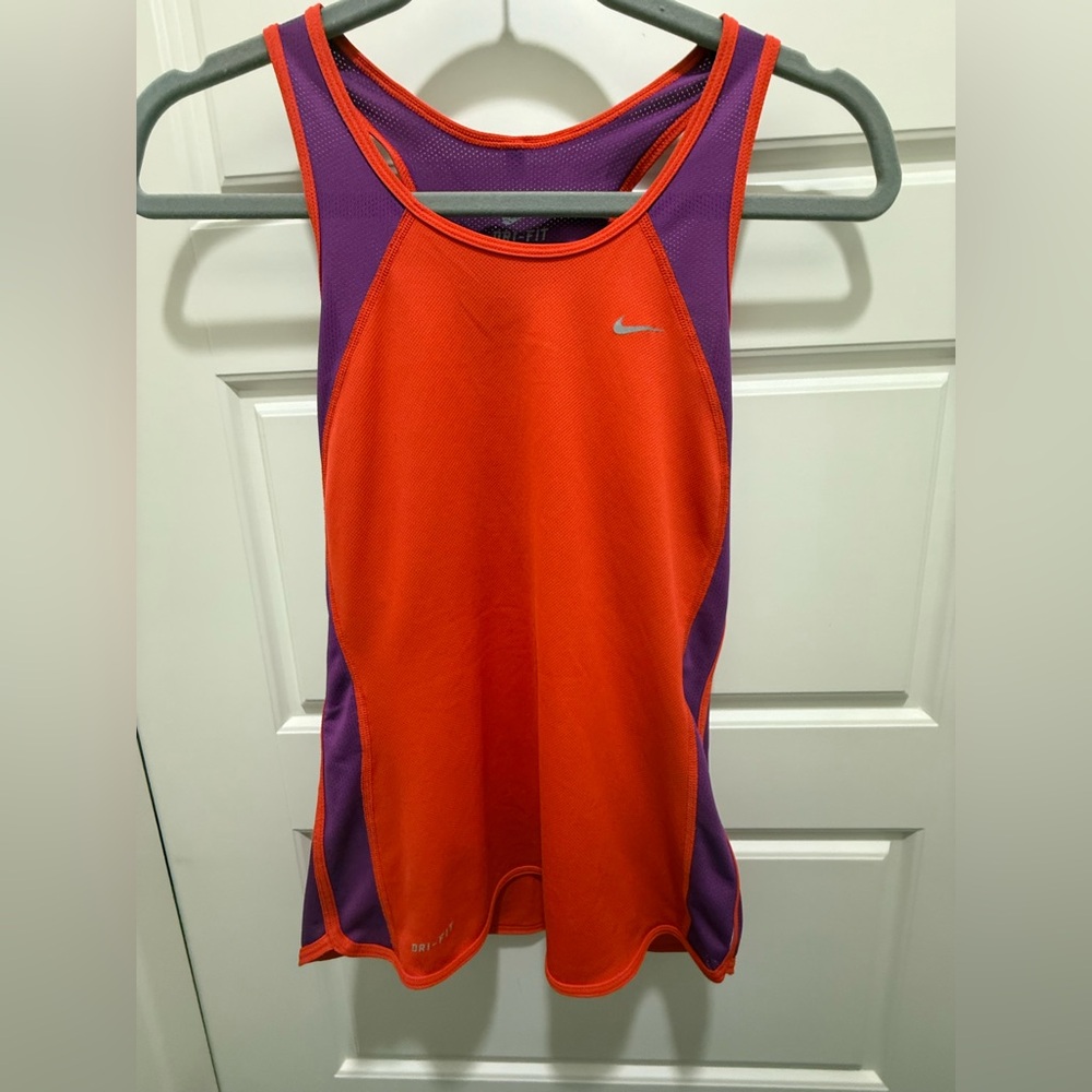Nike Dri-Fit Women’s Racerback Tank. Purple & Red XS.